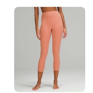 lululemon Align™ High-Rise
Crop 21" size 2 - Pink Savannah